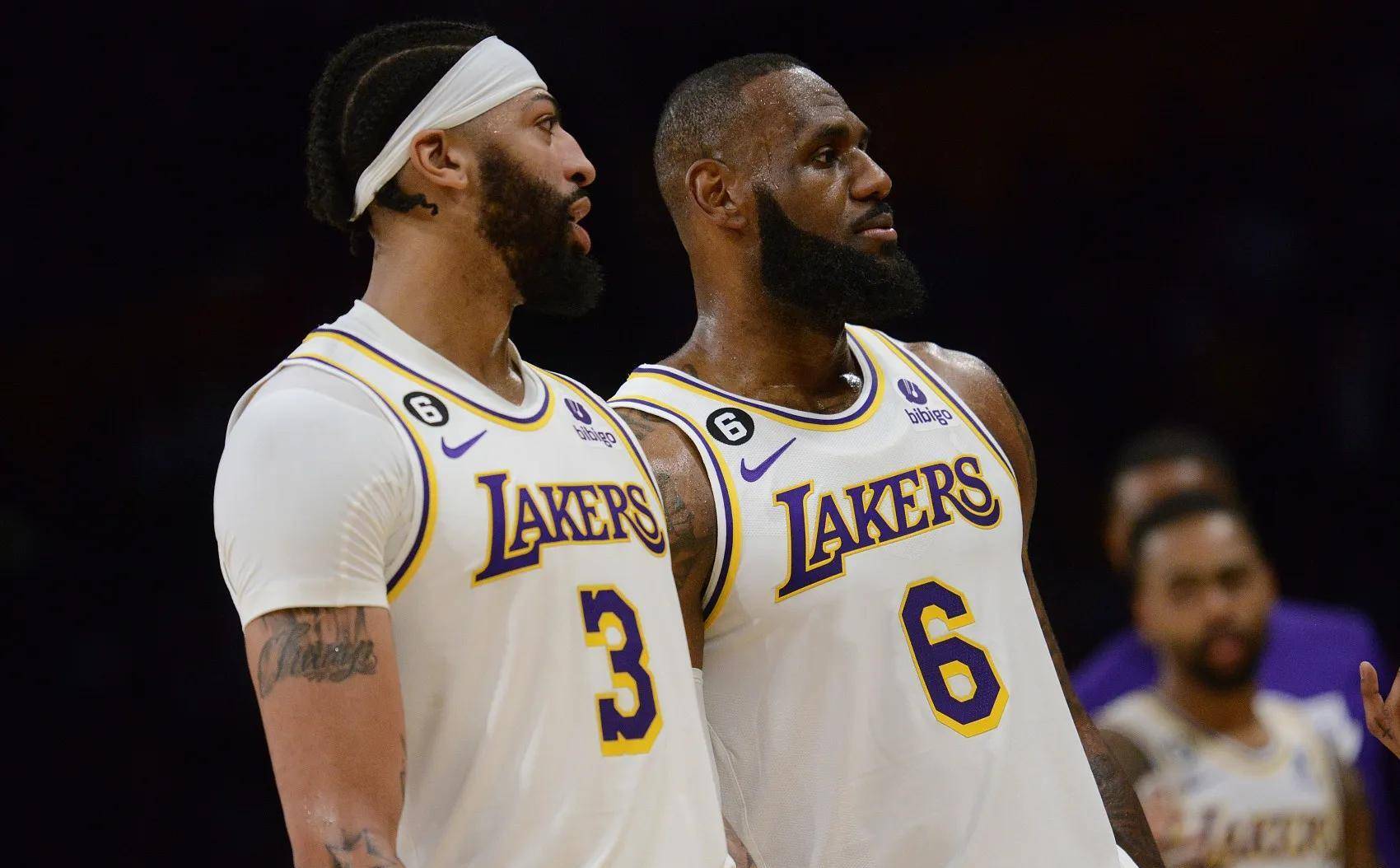 奏比赛中占 奏比赛中占